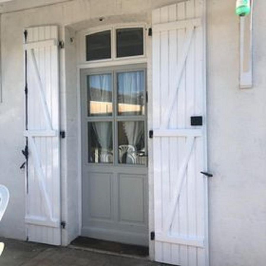 Gite Des Roses Oradour-Fanais Екстер'єр фото