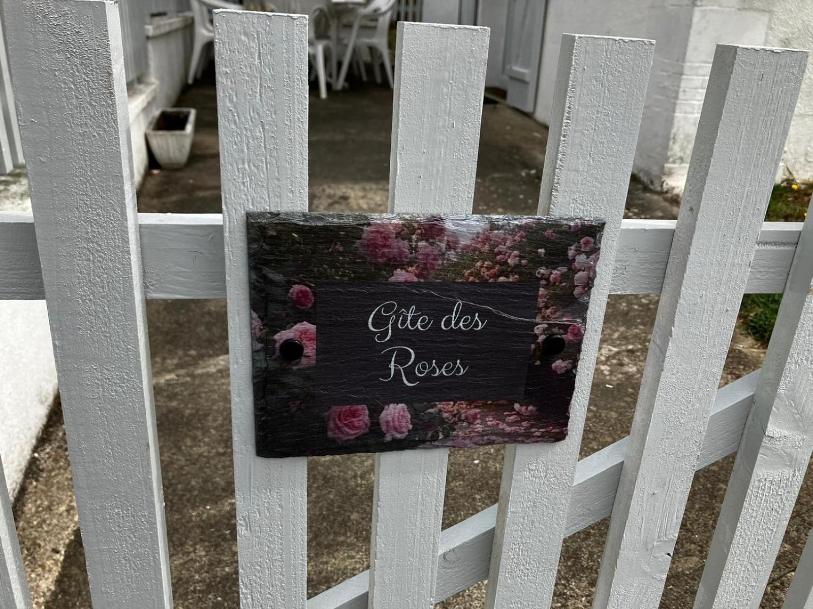 Gite Des Roses Oradour-Fanais Екстер'єр фото
